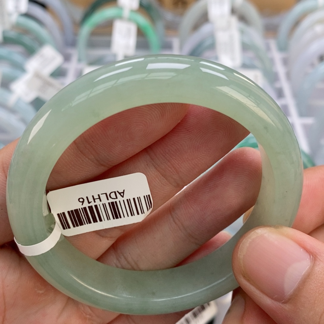 翡翠未镶嵌手镯手镯