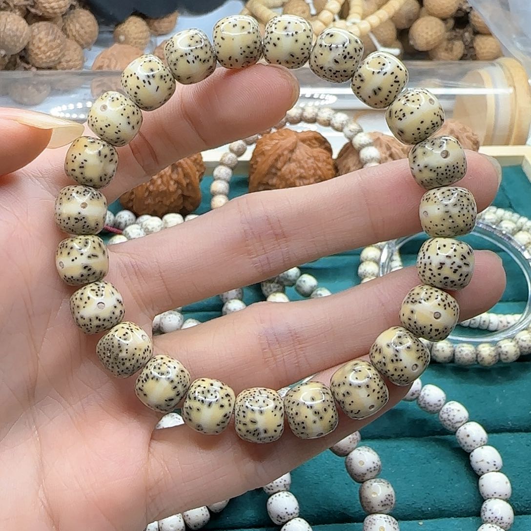 星月菩提手串原生态石玉料同枝果单圈