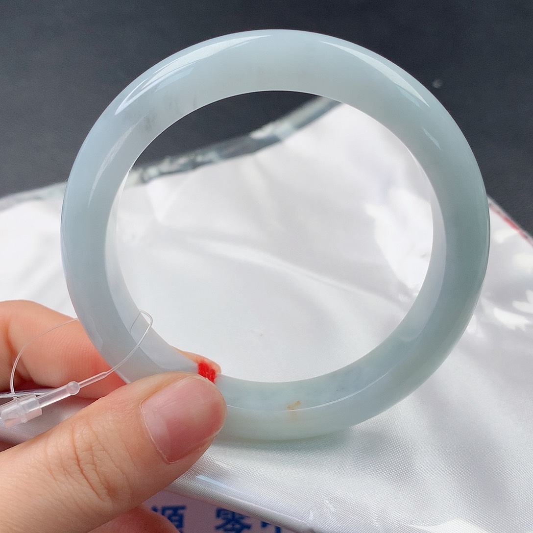 翡翠手镯未镶嵌0015正58