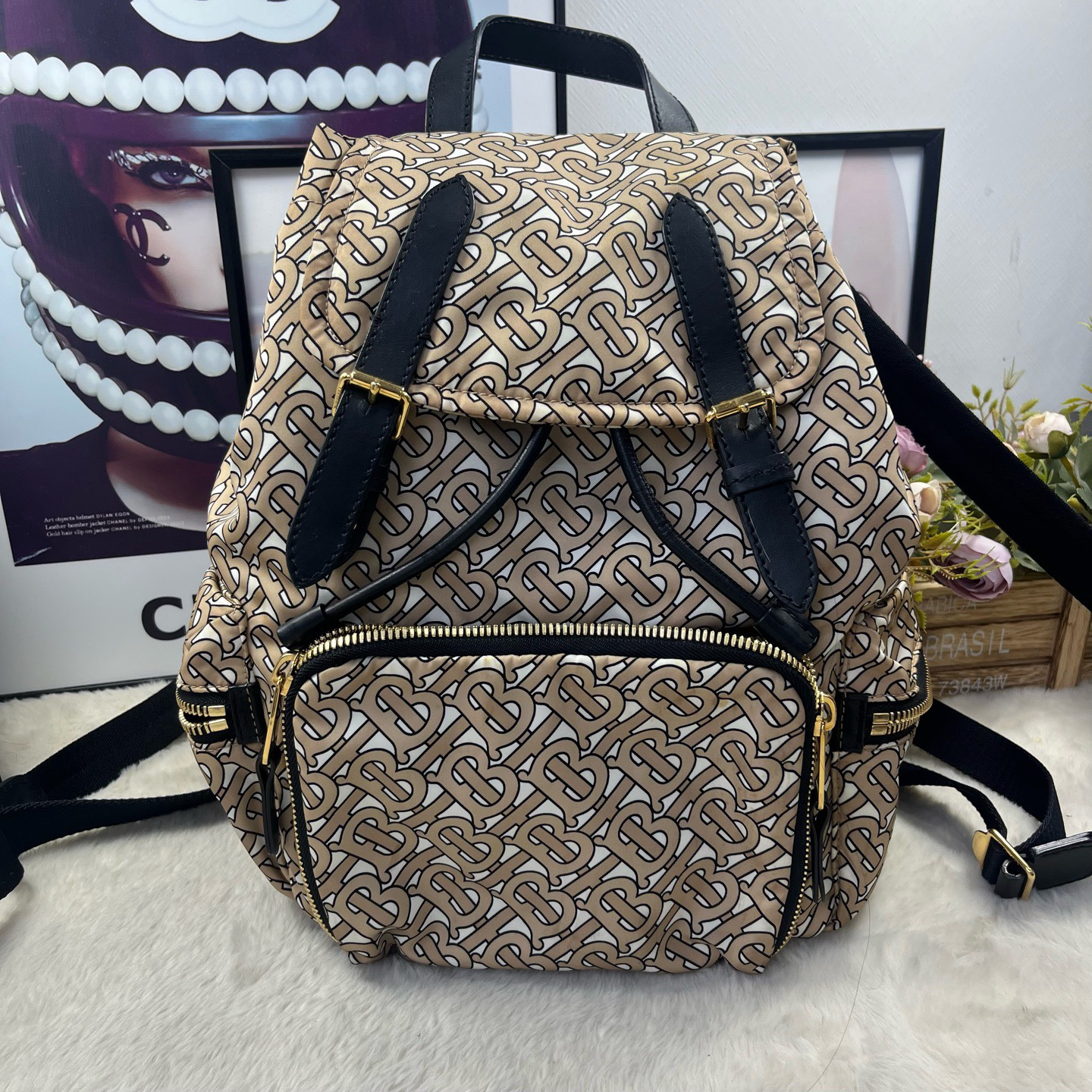 99新 BURBERRY/博柏利 老花双肩包