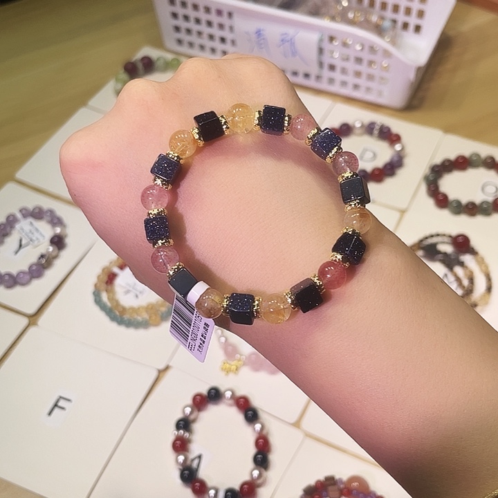 水晶手串未镶嵌时尚格调（草莓晶➕黄塔晶➕蓝沙）