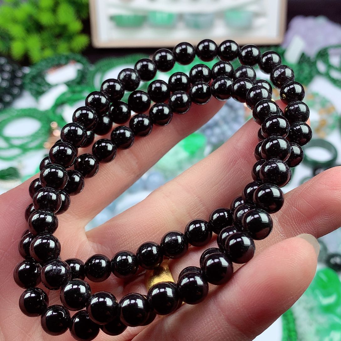 翡翠颈饰未镶嵌项链