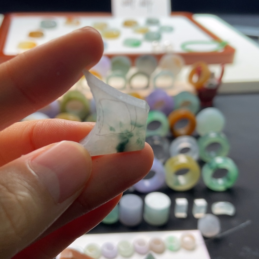 定制翡翠未镶嵌古**怪定制