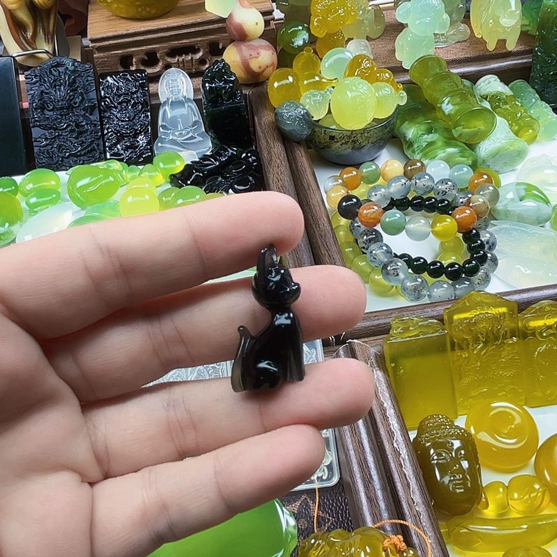 ****虹岫玉未镶嵌吊坠(不含链)