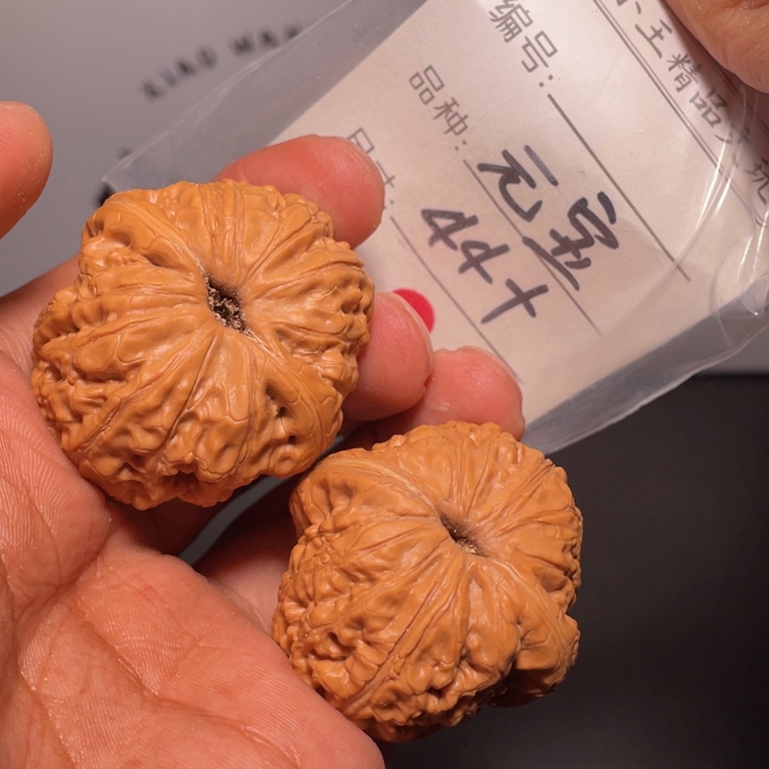 文玩核桃吊坠文玩核桃