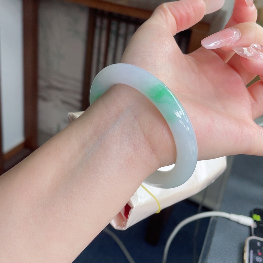 未镶嵌手镯翡翠55.4阳春白雪 点翠值千金 性价比超高2号