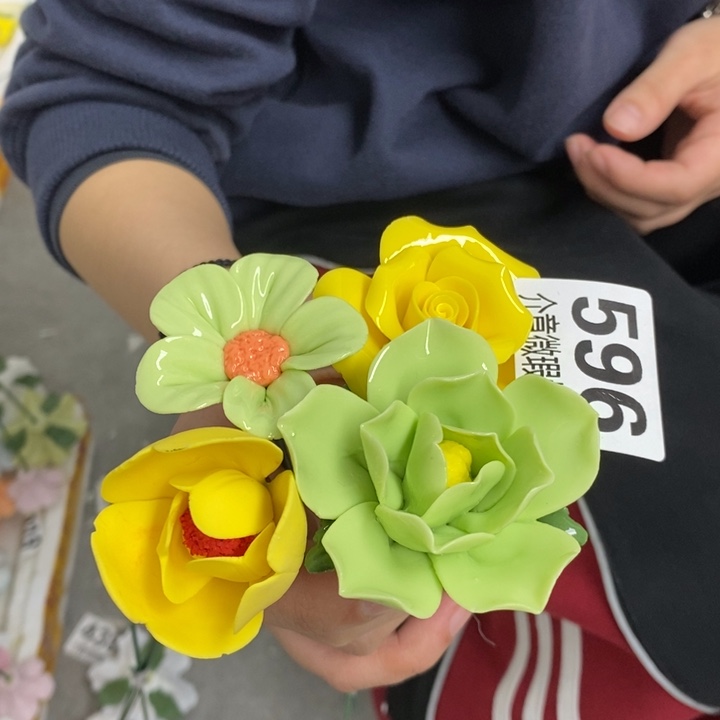 摆件陶瓷材料加工