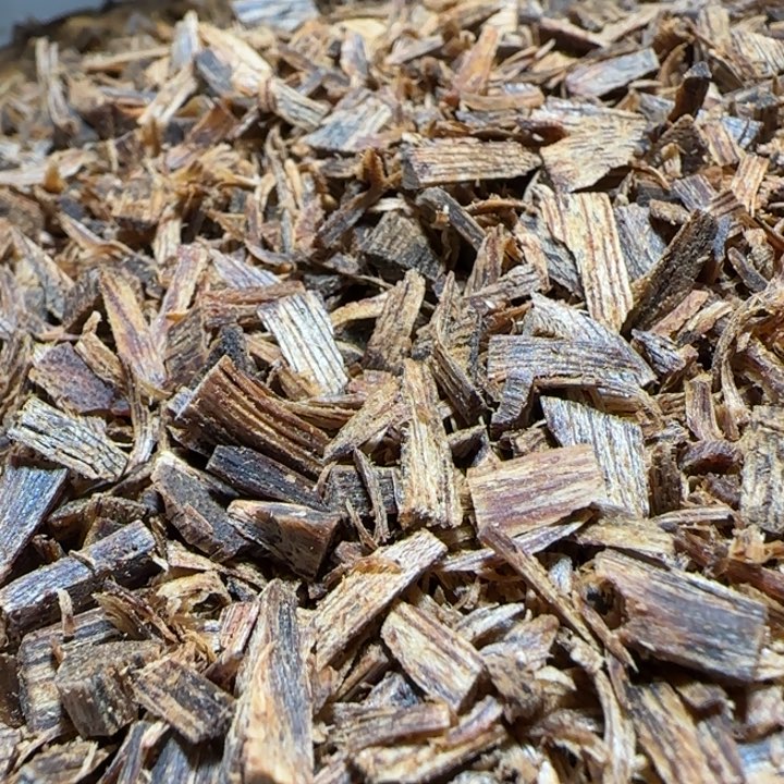 沉香手把件白露沉水碎料50克