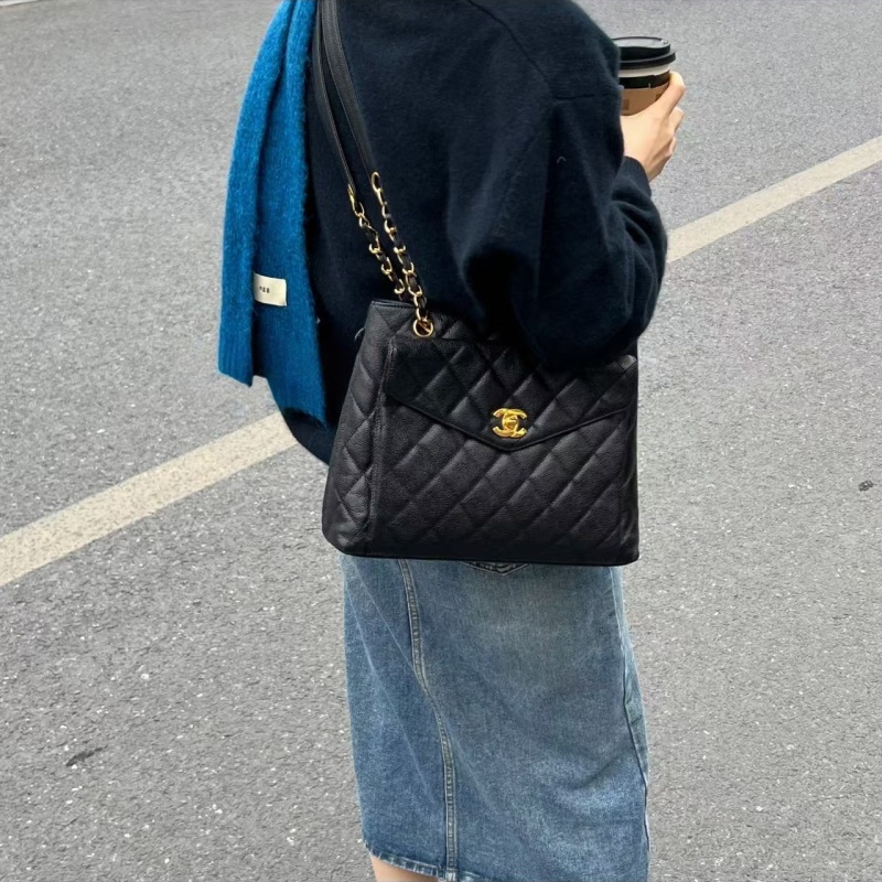 95新 Chanel/香奈儿 黑金鱼子酱奶粉单肩包 底长31 4开卡尘盒