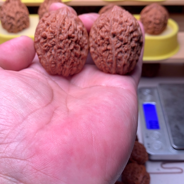 桃核吊坠大蒜头好看