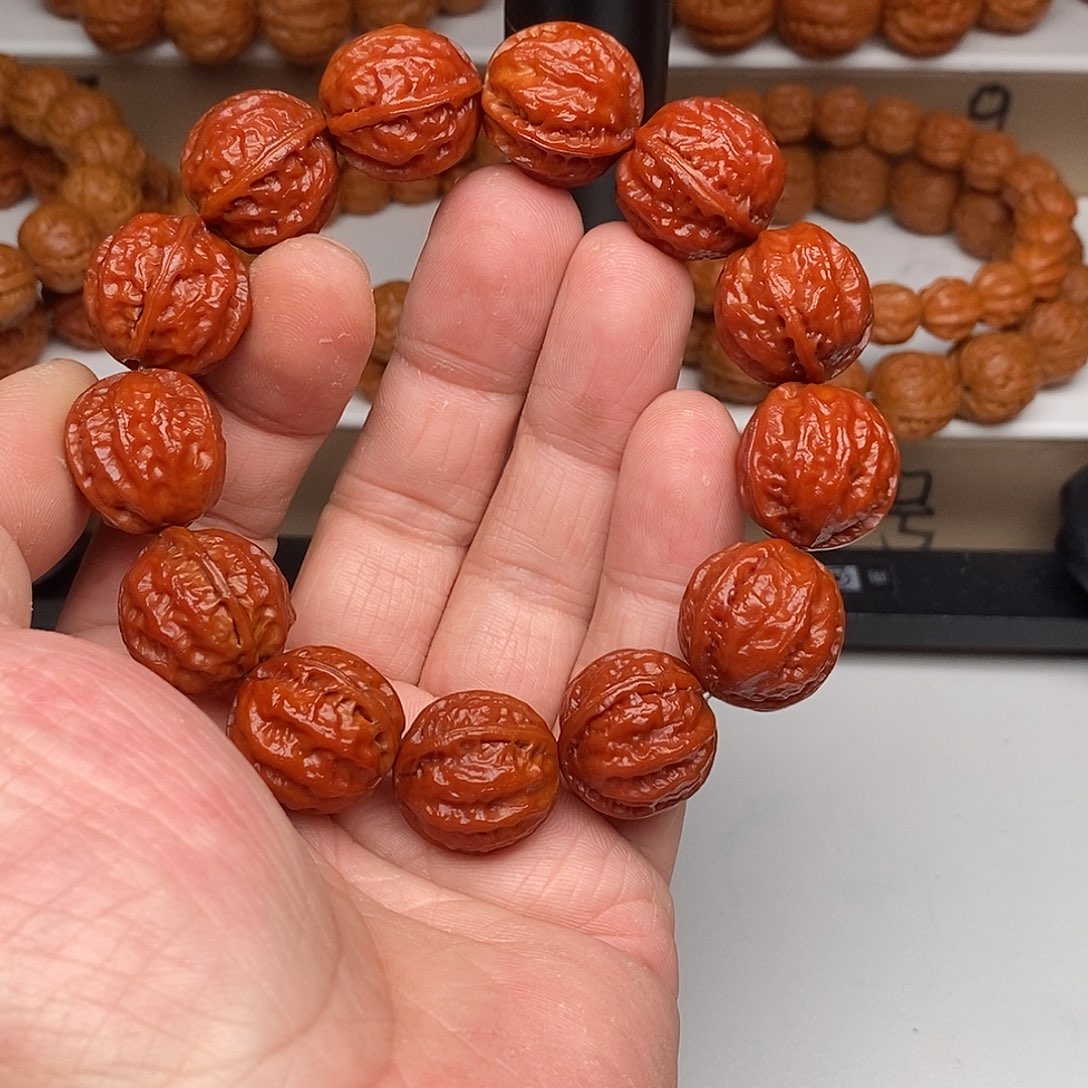 木质文玩核桃2.0三棱