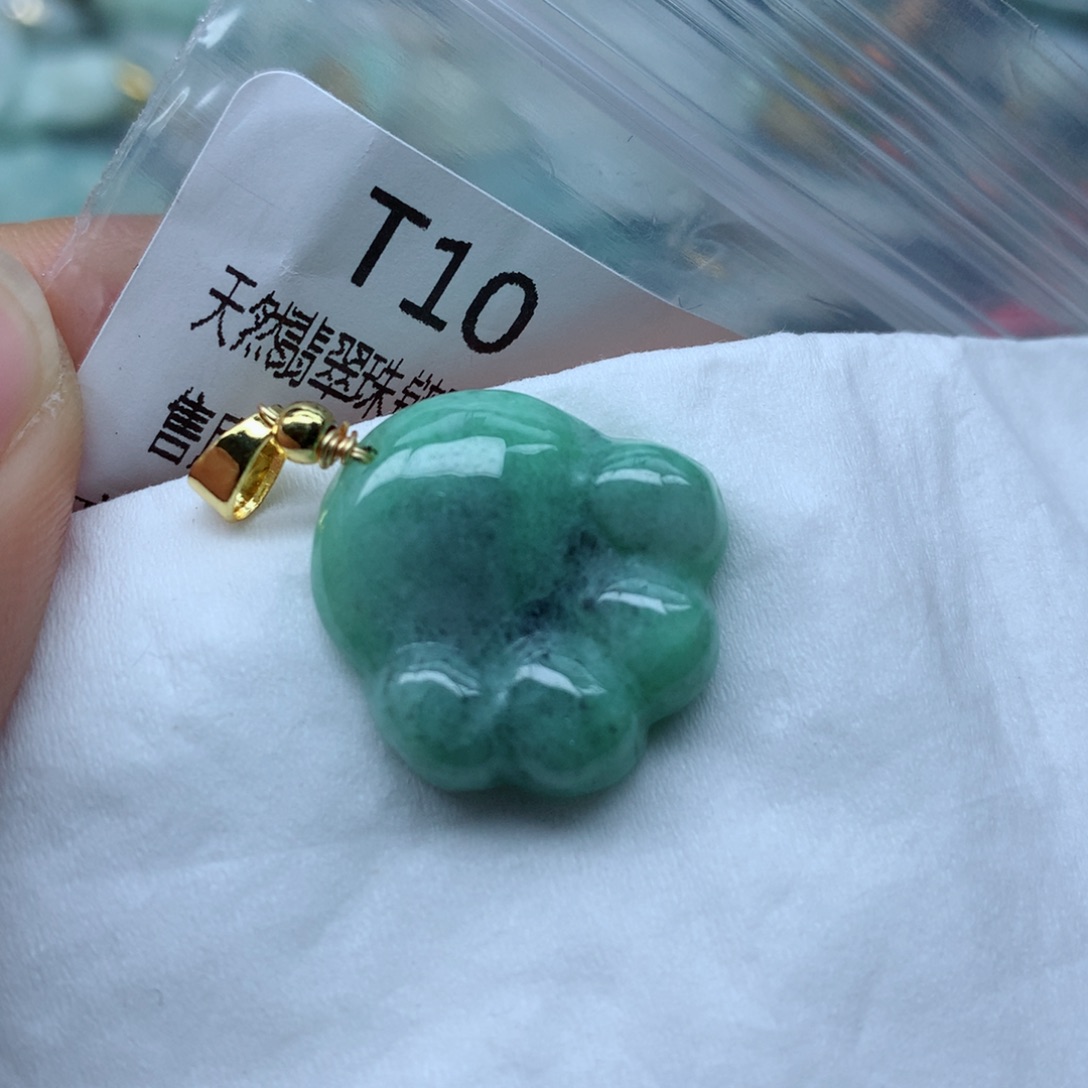 翡翠颈饰未镶嵌吊坠