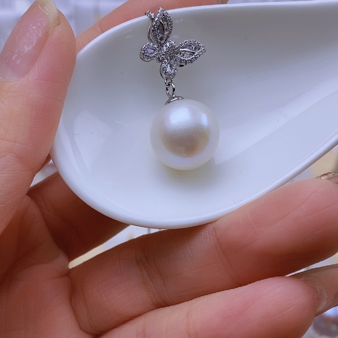 淡水珍珠银S925镶嵌吊坠(赠链)