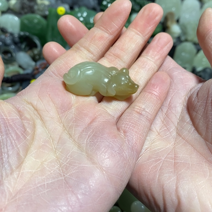 和田玉未镶嵌挂件