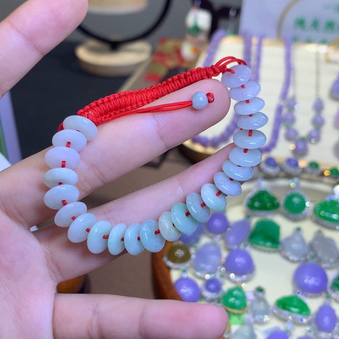 翡翠未镶嵌颈饰K****默翡翠