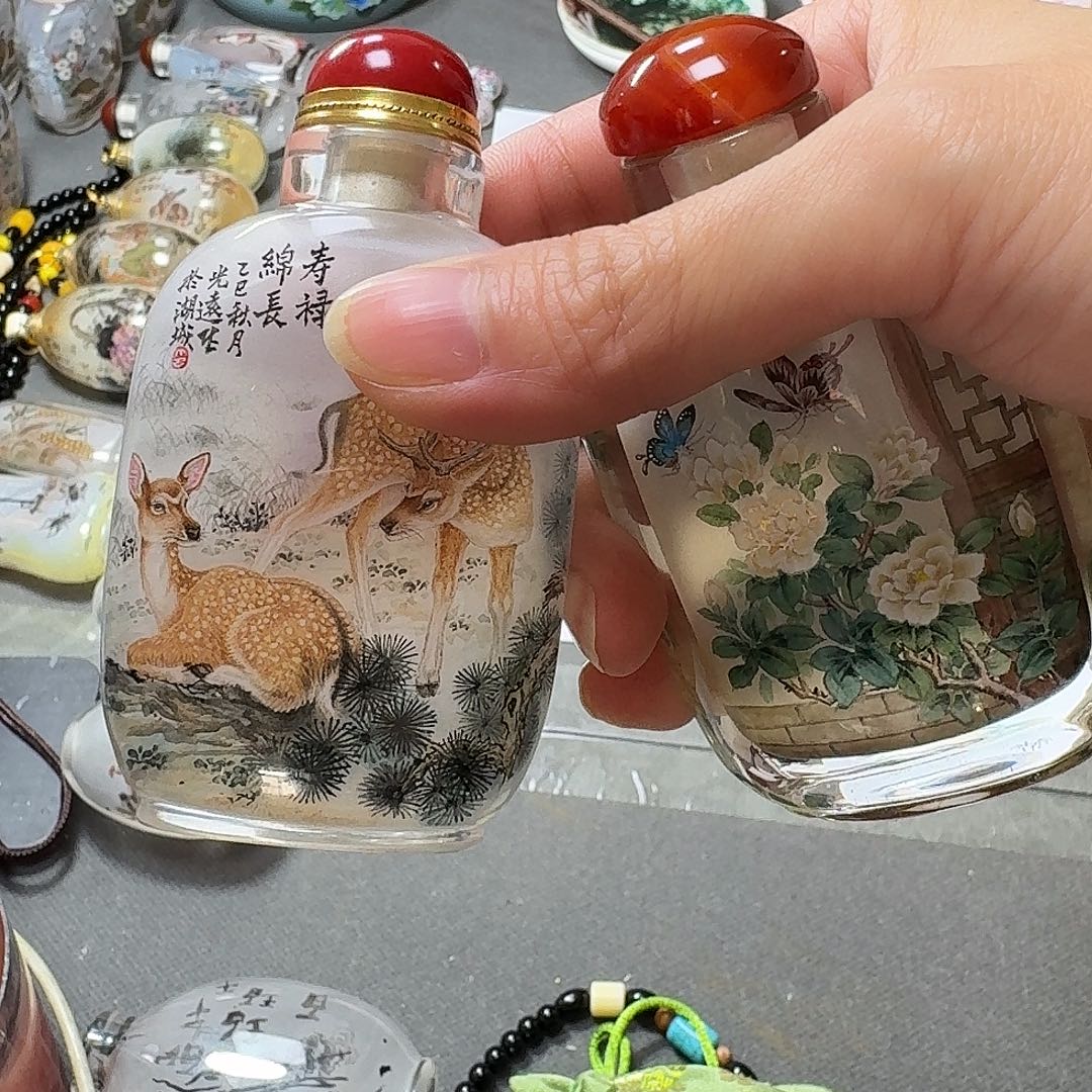 纯手绘内画鼻烟壶两个