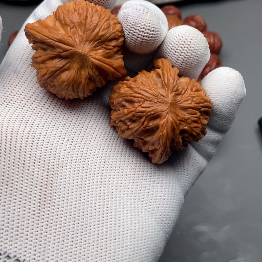 文玩核桃吊坠40磨盘，色差