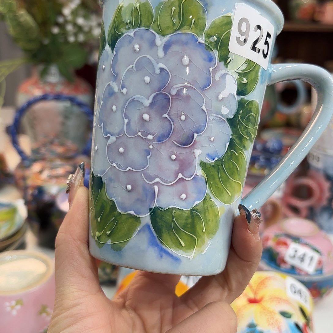 瓷片在这个充满生机又神秘