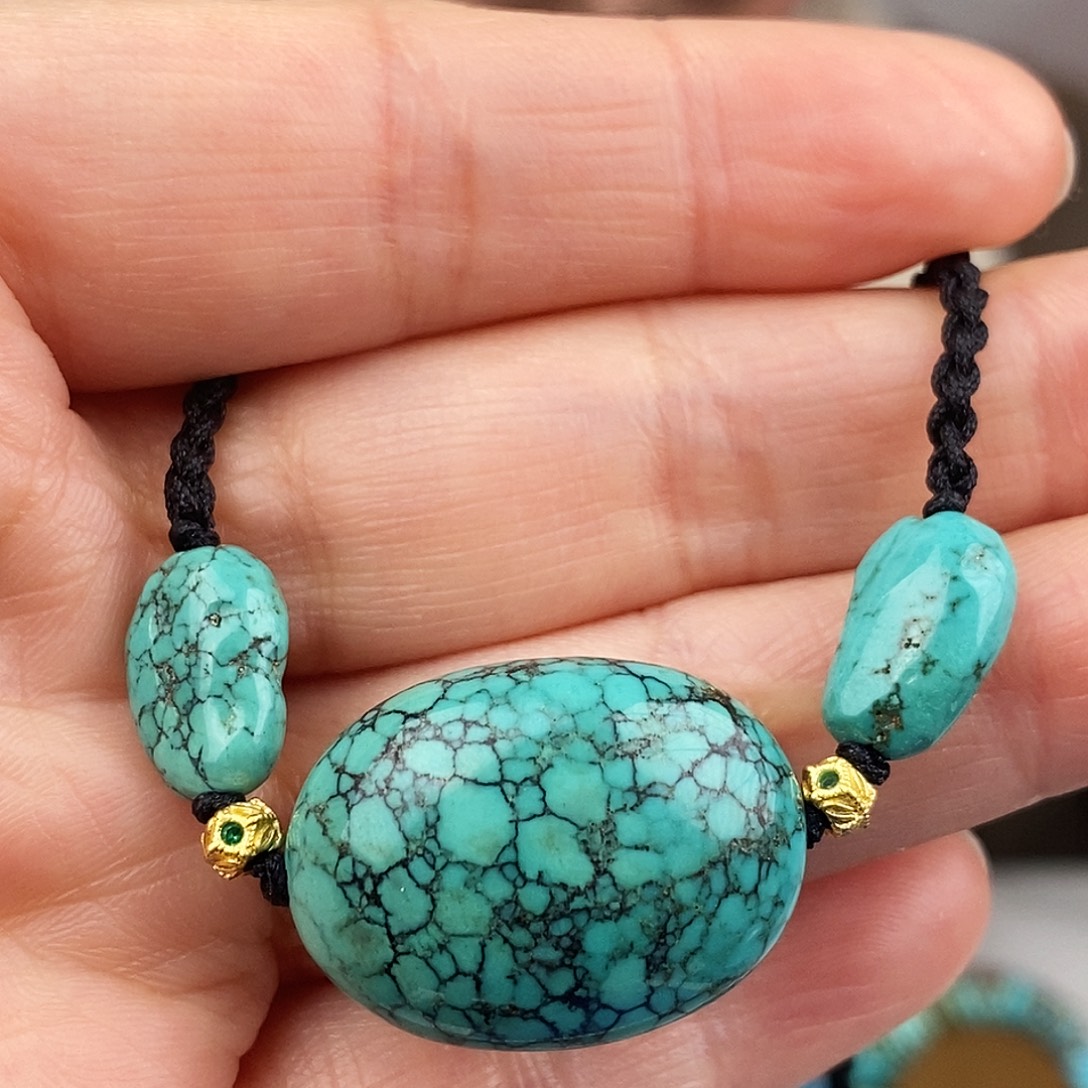 绿松石未镶嵌原矿