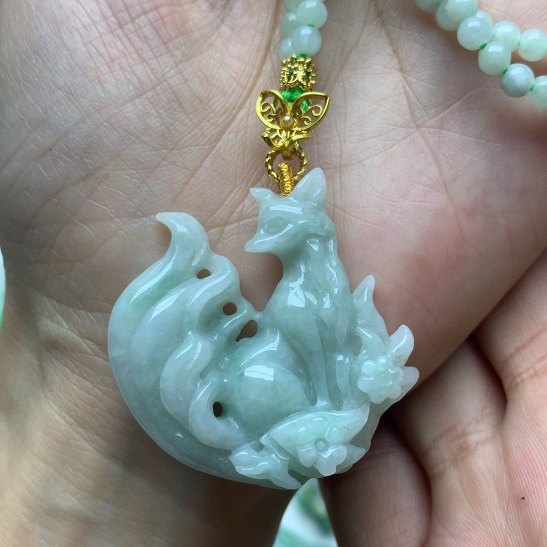 翡翠颈饰未镶嵌翡翠