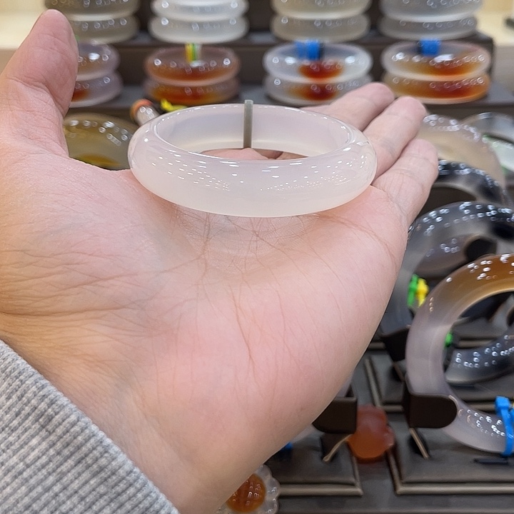 玛瑙/玉髓未镶嵌手镯15