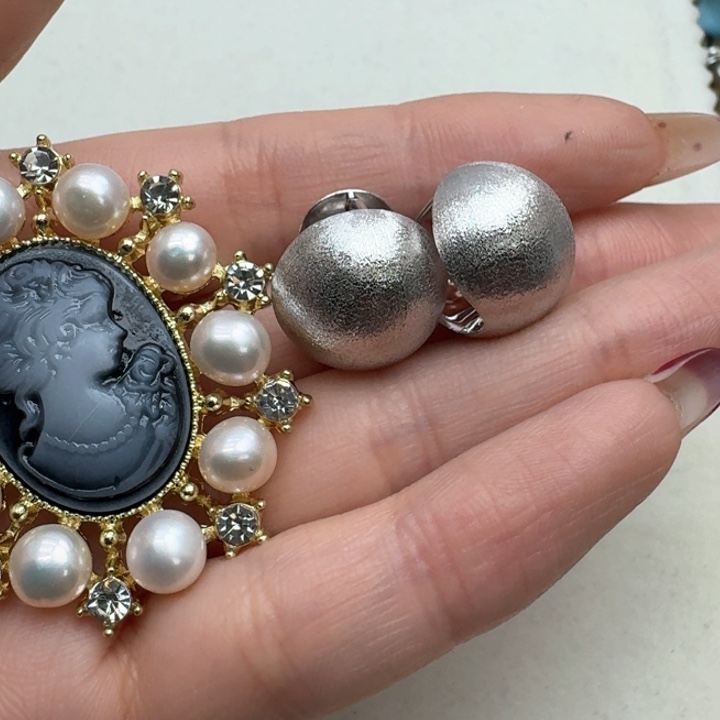 淡水珍珠耳饰未镶嵌