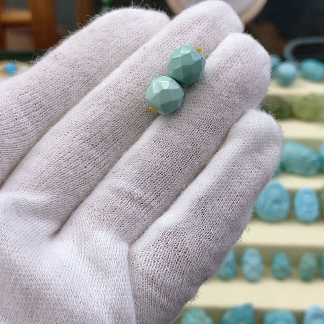 未镶嵌绿松石珠宝奇石