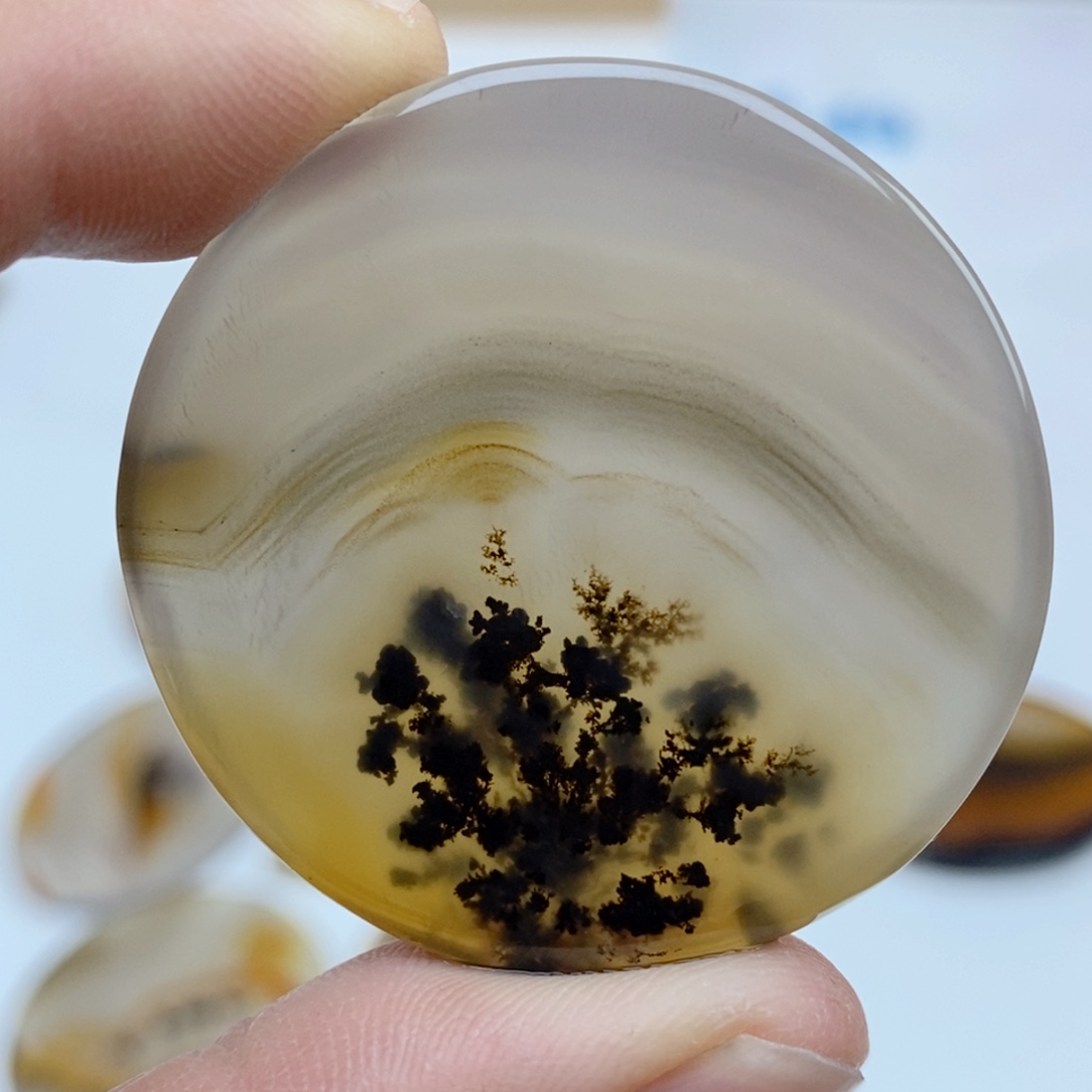 麦***嘟玛瑙/玉髓未镶嵌珠宝半成品