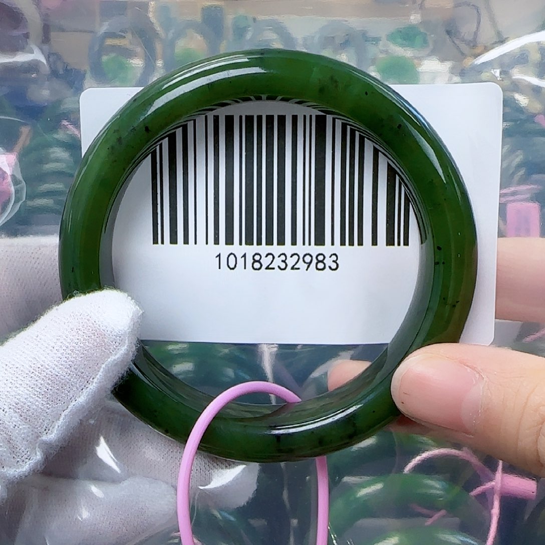 和田玉（碧玉）手镯未镶嵌58