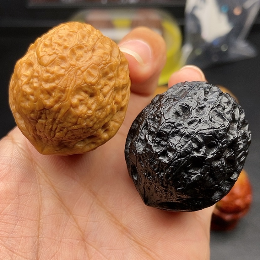 【闪购商品】把件文玩核桃40尺蛇皮元宝