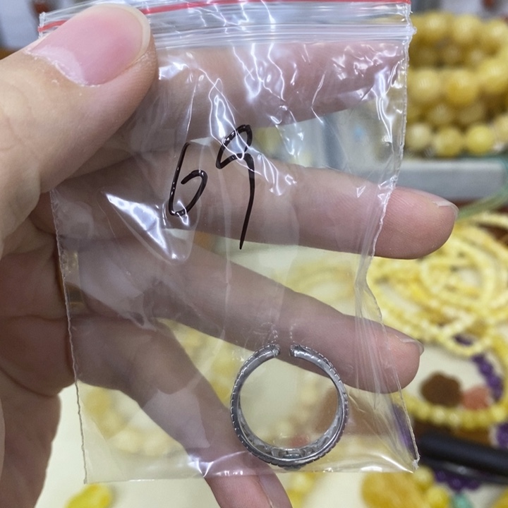 蜜蜡银S925镶嵌裸石戒指