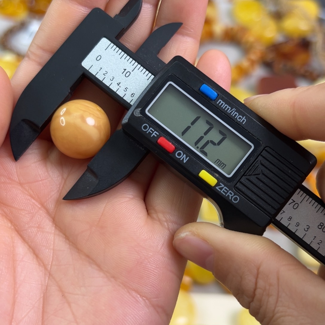 蜜蜡裸石未镶嵌蜜蜡