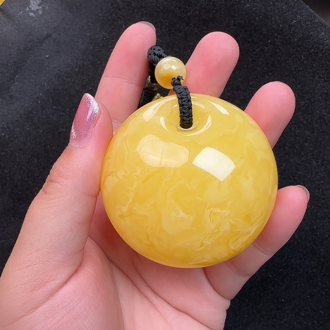 蜜蜡未镶嵌珠宝奇石