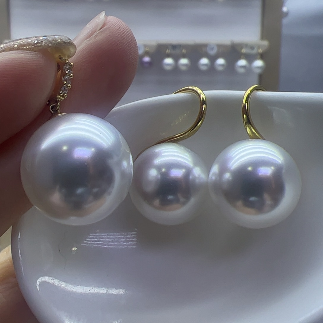 淡水珍珠吊坠(赠链)18K金镶嵌