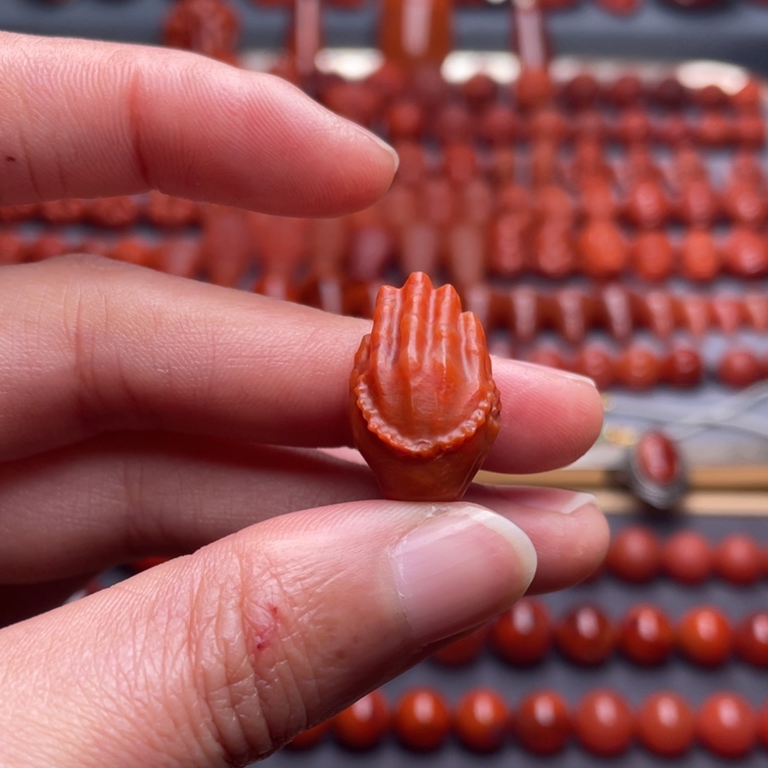 南红玛瑙未镶嵌其他W13瓦西柿子红佛手配饰柔光