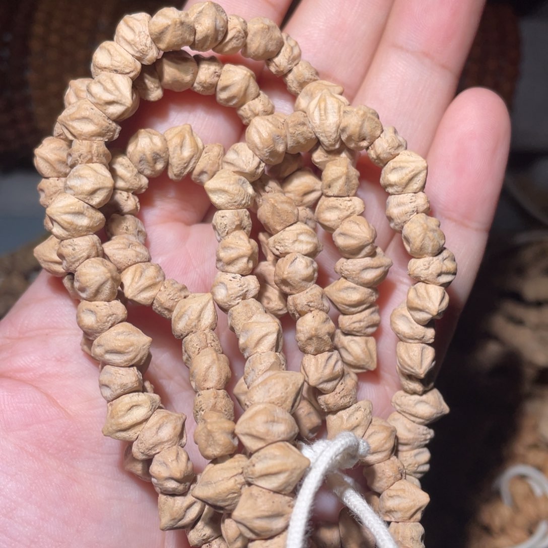 出***发柏香籽/百香籽吊坠