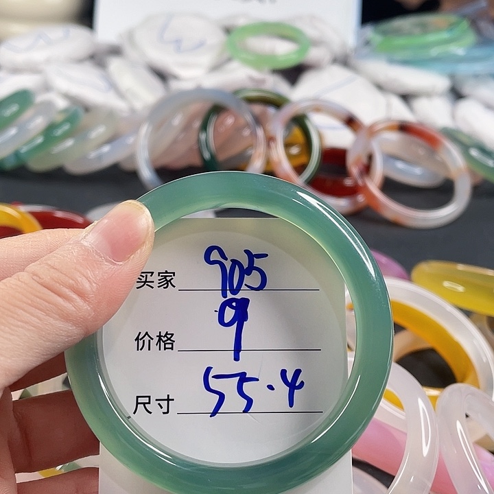 玛瑙/玉髓未镶嵌手镯