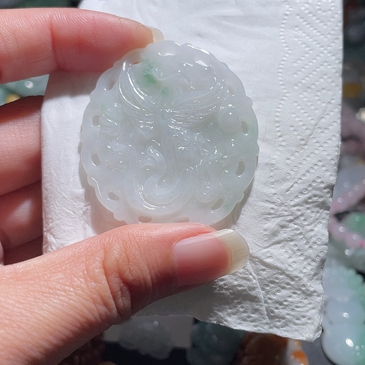 颈饰未镶嵌翡翠天