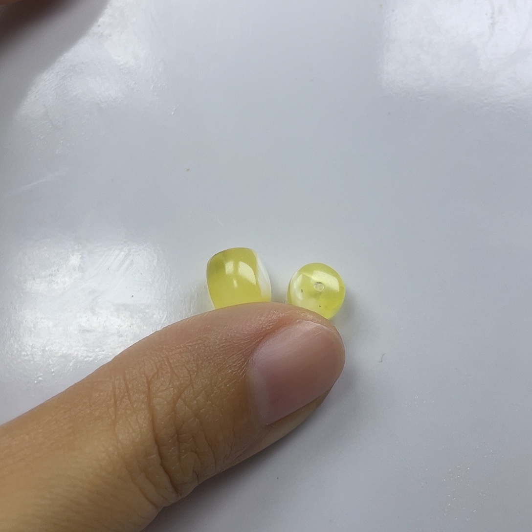 兜***移琥珀未镶嵌珠宝奇石