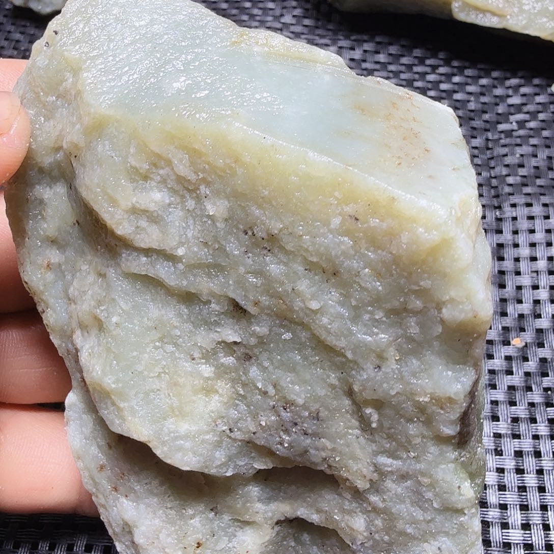 和田玉（糖玉）未镶嵌珠宝半成品