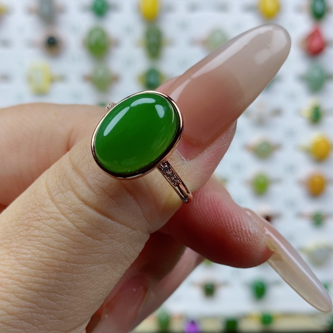 未镶嵌戒指和田玉（碧玉）