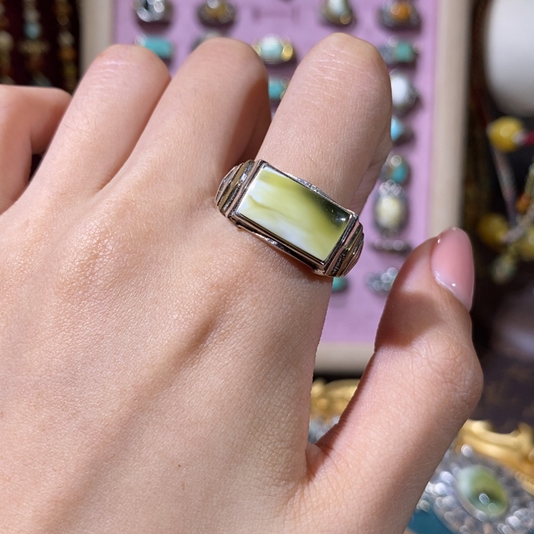 琥珀银S925镶嵌戒指琥珀蜜蜡戒指