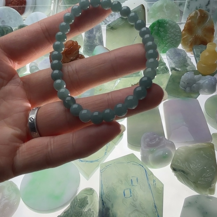 翡翠吊坠(赠链)未镶嵌翡翠珠子手串