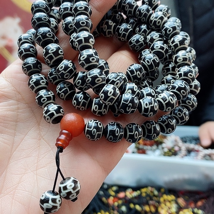 玛瑙/玉髓颈饰合金