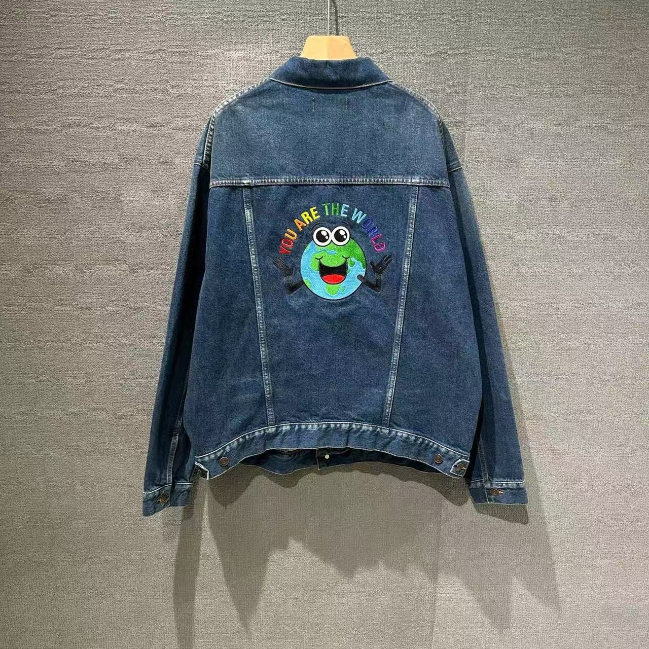 未使用 Balenciaga/巴黎世家 (pm)地球刺绣牛仔外套 36码/1013