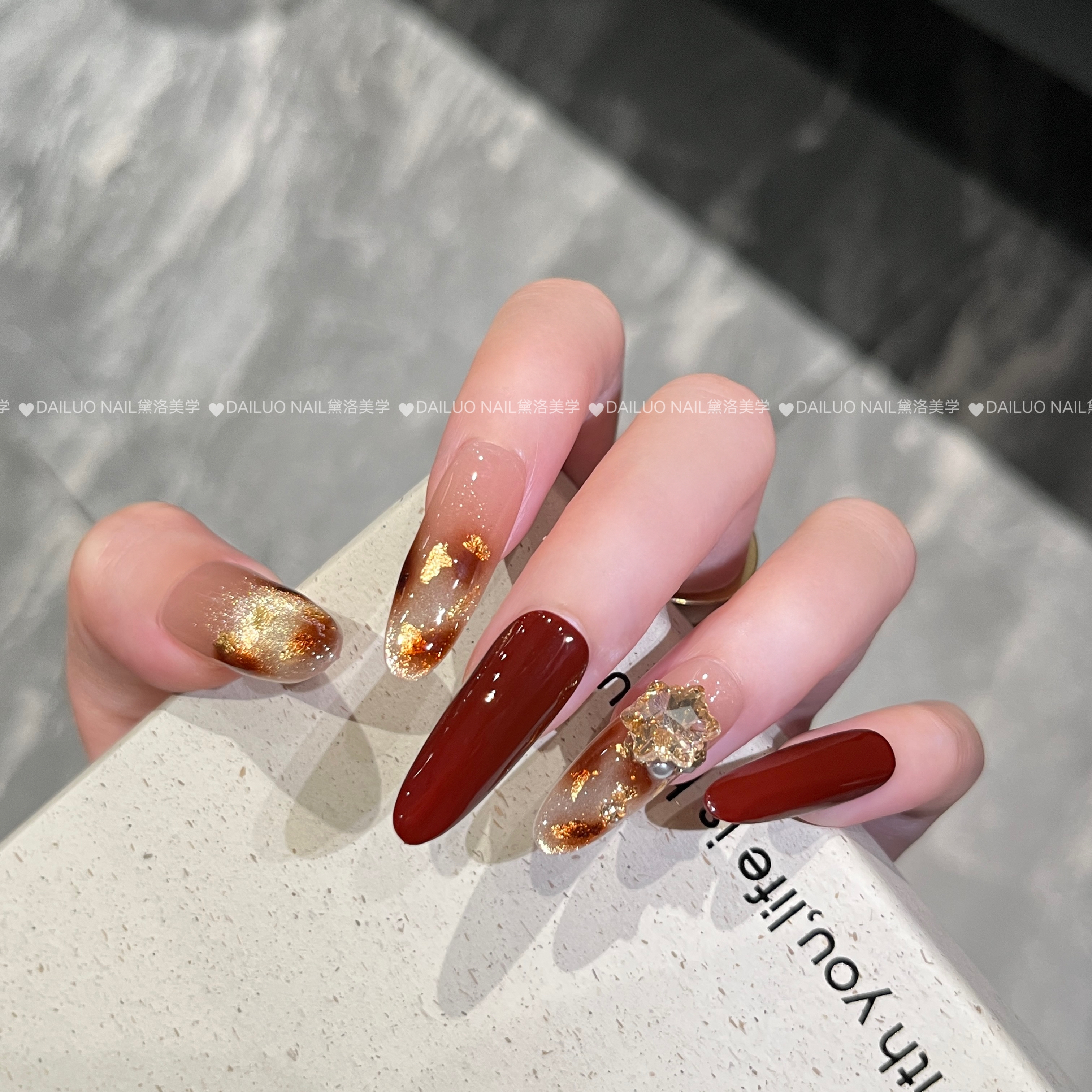 【日暮溶金】手工美甲拆卸穿戴甲秋冬新年清新气质红色喜庆款10片