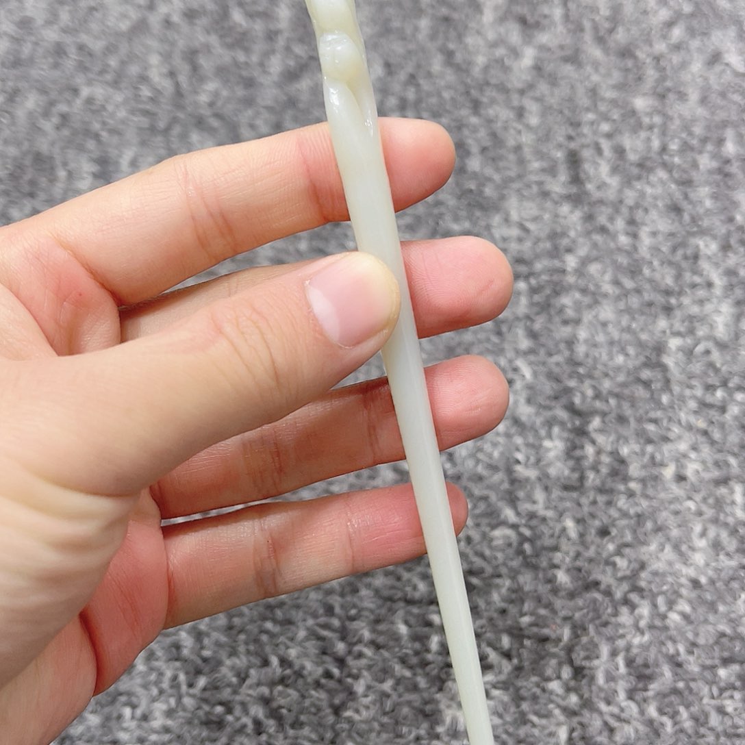 和田玉发簪。k k未镶嵌