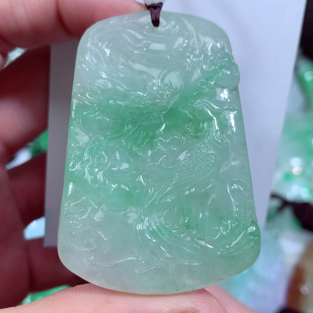 翡翠颈饰未镶嵌缅甸翡翠