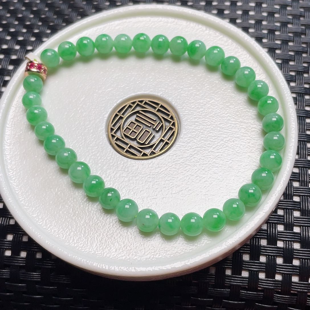 翡翠吊坠(不含链)未镶嵌卡5.6