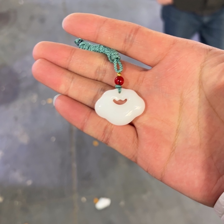 和田玉（糖玉）未镶嵌颈饰